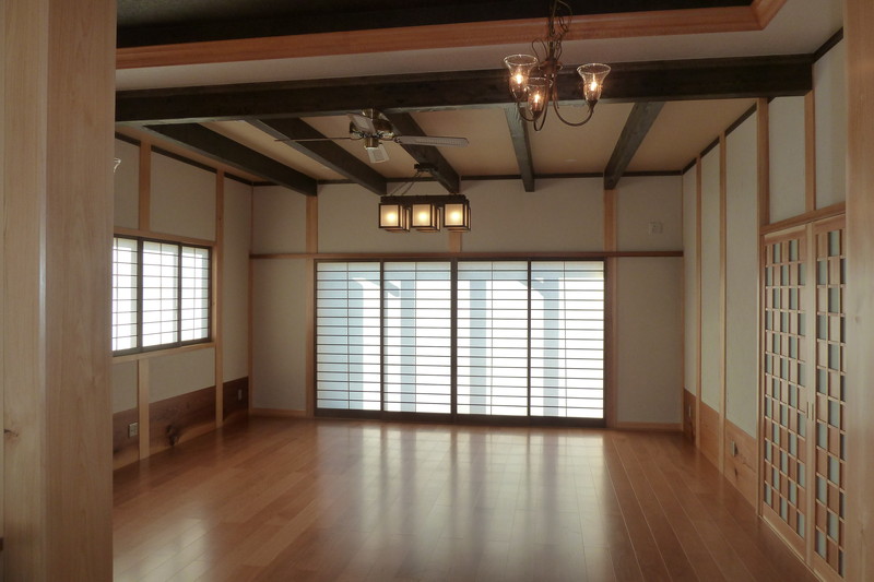 丁寧に仕上げた 心が和むこだわり尽くした高級旅館のような木造の家 株式会社フジミノ建設